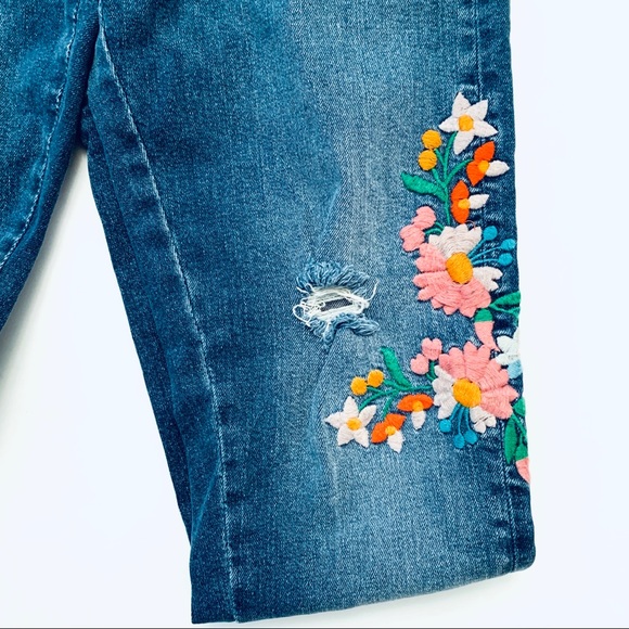 Pilcro Floral Embroidered Boho Jeans Anthro  27 - Picture 5 of 9